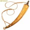 Mythrojan 14″Tallado A Mano Cuerno De Pólvora Con Correa De Cuero Para La Guerra Civil Re-Enactment Pólvora Negro - Mountain Man Reenactment - Color Beige Con Bolsa De M -Armadura Ventas 1 17