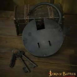 Antiguo Candado De Hierro Forjado A Mano Con Dos Llaves Funcionales -Armadura Ventas 1359 05 scaled 1