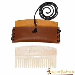 Peine Medieval De Hueso Con Funda De Cuero