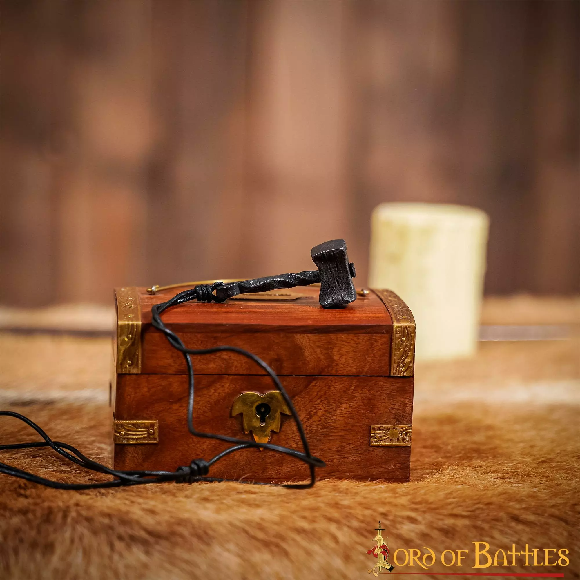 Mano De Hierro Forjada Martillo De Thor Mjölnir Colgante Accesorio Para Regalar 6 Mano De Hierro Forjada Martillo De Thor Mjölnir Colgante Accesorio Para Regalar - Imagen 4