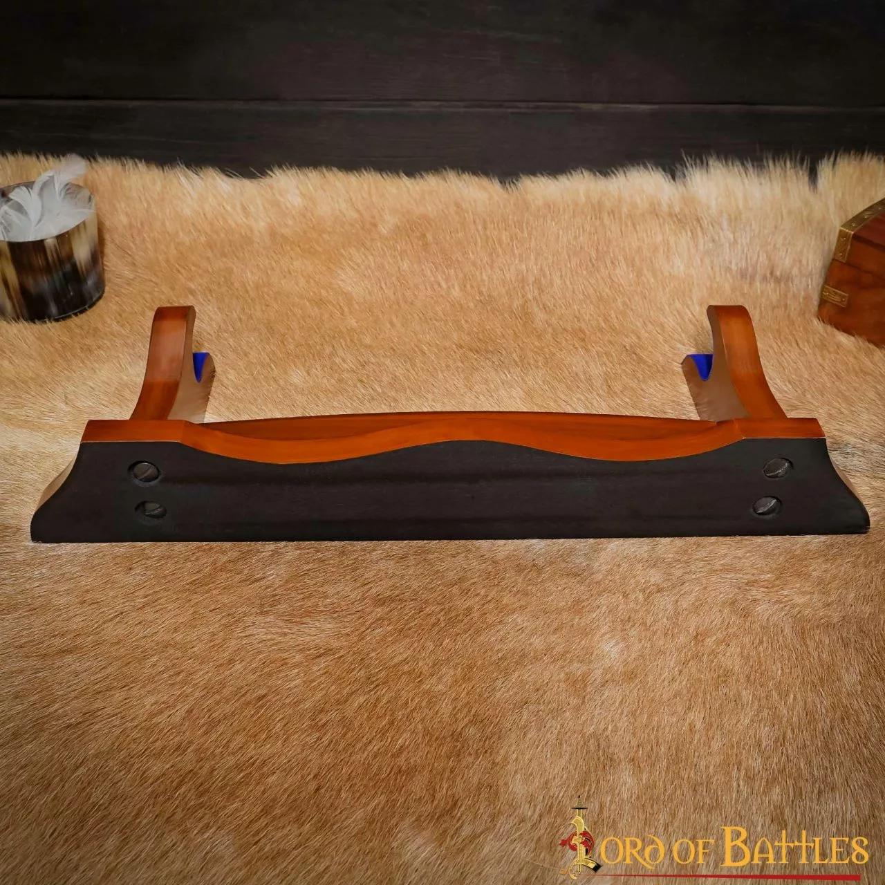 Soporte Para Hachas Y Espadas De Madera Auténtica De Un Solo Nivel Hecho A Mano 7 Soporte Para Hachas Y Espadas De Madera Auténtica De Un Solo Nivel Hecho A Mano - Imagen 5