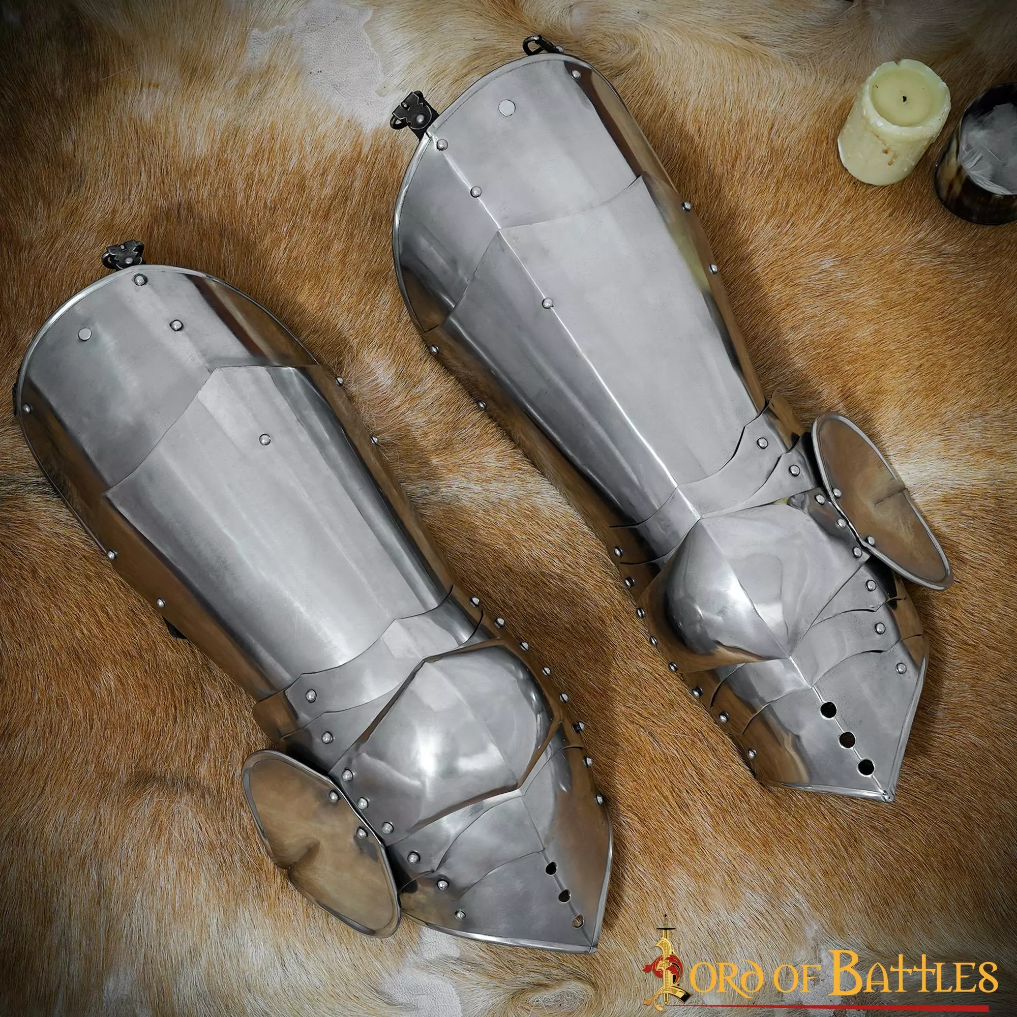 Armadura De Piernas De Caballero Gótico Del Siglo XV Calibre 16 3 Armadura De Piernas De Caballero Gótico Del Siglo XV Calibre 16