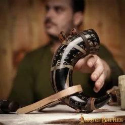 Cuerno Para Beber Con Motas Carbonizadas Y Cordón De Cuero Cuerno De Buey Auténtico Hecho A Mano 13 Cuerno Para Beber Con Motas Carbonizadas Y Cordón De Cuero Cuerno De Buey Auténtico Hecho A Mano -Armadura Ventas 7 3 2