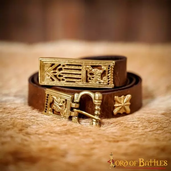 Cinturón Medieval De Cuero Con Hebilla Y Capucha De Latón Puro 3 Cinturón Medieval De Cuero Con Hebilla Y Capucha De Latón Puro