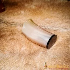 Taza De Cerveza Medieval Vikinga Hecha A Mano Con Auténtico Cuerno De Buey 13 Taza De Cerveza Medieval Vikinga Hecha A Mano Con Auténtico Cuerno De Buey -Armadura Ventas 8 94