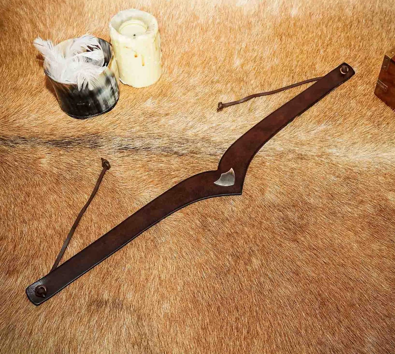 Diadema Principesca De Cuero En Tres Colores 5 Diadema Principesca De Cuero En Tres Colores - Imagen 3