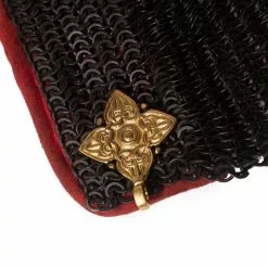 Mythrojan Remachado Chainmail Standard "The Red Knight Gorget" : 6mm Flat Ring Round Rivets (Alt) With Sturdy Red Padded Lining And Solid Brass Closing System -Armadura Ventas white background photos 0002 Group 4 copy